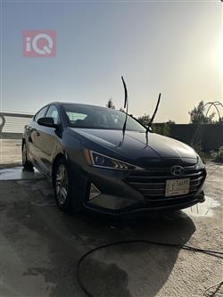 هیوندای ئەلەنترا
